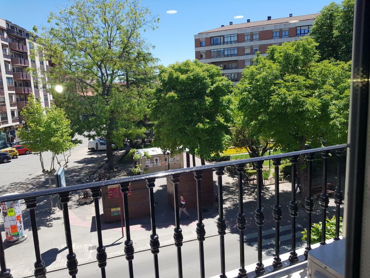 Apartamentos Aranda - Atico Duero Aranda de Duero Exterior foto