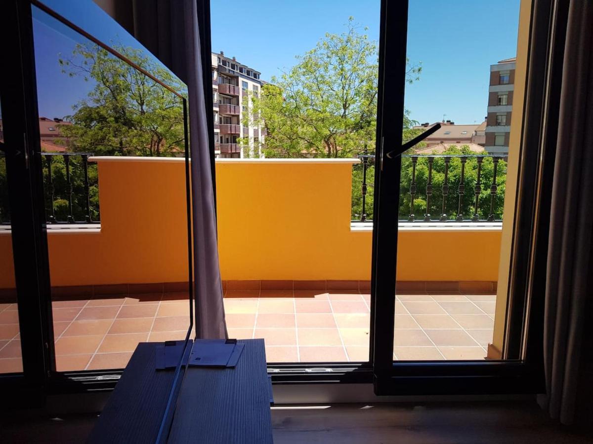 Apartamentos Aranda - Atico Duero Aranda de Duero Exterior foto